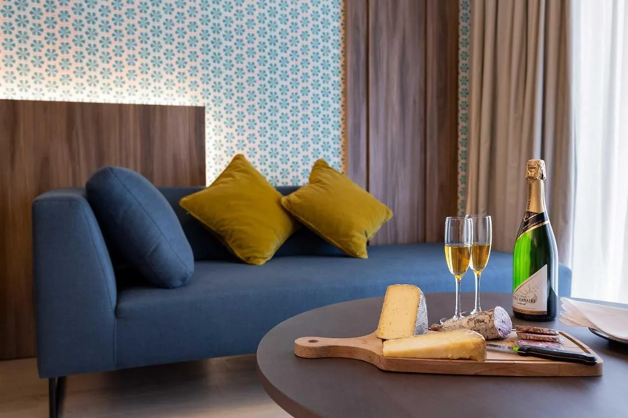 The Central Kirchberg - Smart Aparthotel Luxembourg 4*,