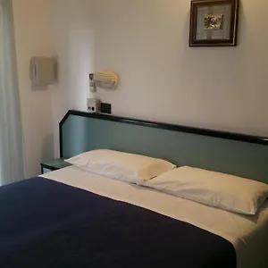 hotel-caravelle.riccione-hotels.org/